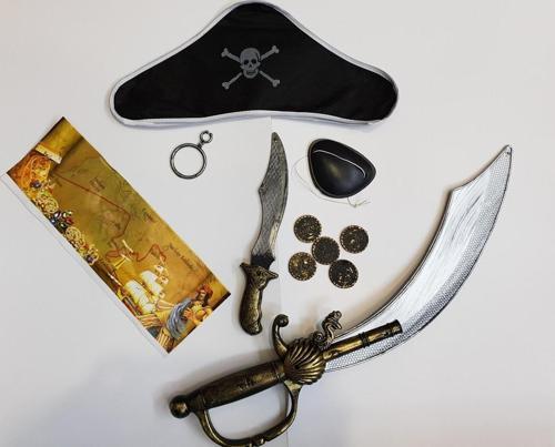 Kaptan Jack Sparrow Korsan Oyuncak Seti (11 Parça)