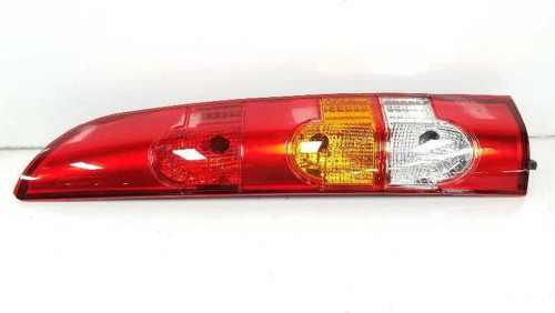 Renault Kangoo 2003-2007 Stop Lambası Sağ (Tek Kapı) Duylu (Oem No:8200150621)