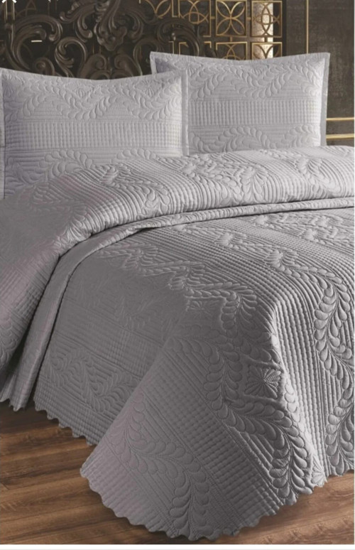 Mikro Kapitoneli Yatak Örtüsü Çift Kişilik Tek Taraflı 240X260 Cm Yastıklı