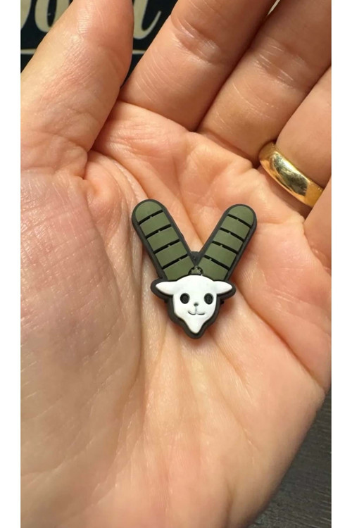 Terlik Süsü/Animal V Harfi