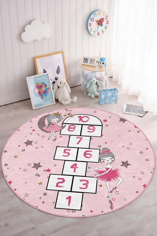 Pembe Zemin Üzerinde Dans Eden Kız Temalı Yıkanabilir Yuvarlak Çocuk Odası Halısı