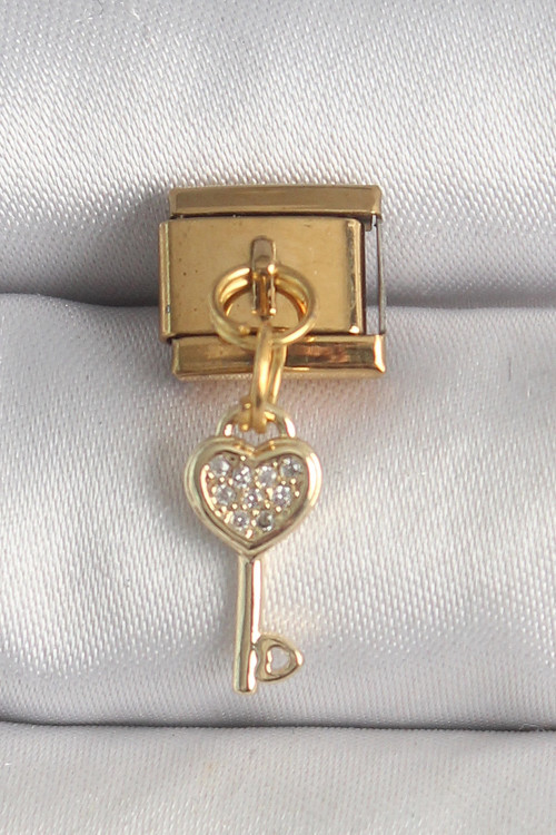 316L Çelik Gold Renk Sallantı Zirkon Taşlı Kalpli Anahtar Model Nomination Charm