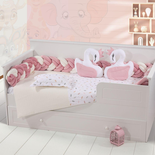 Bebek Montesori Kadife Kuğulu Örgülü Nevresim Takımı