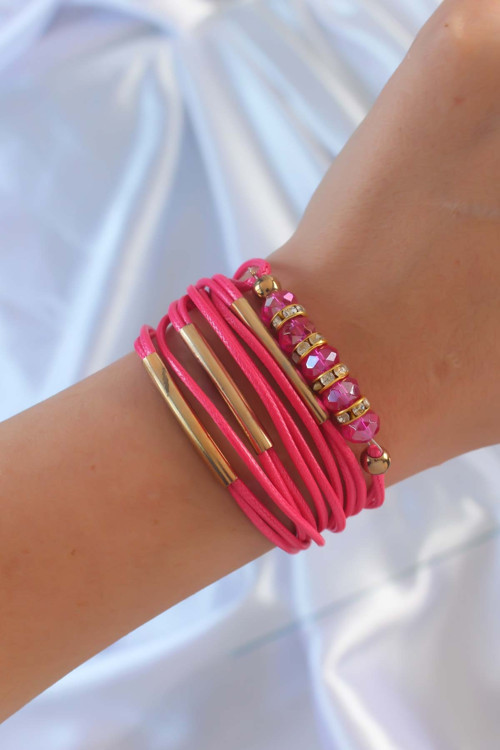 Zirkon Taşlı Metal Aksesuarlı İpli Çoklu Bileklik (Pembe Renk)