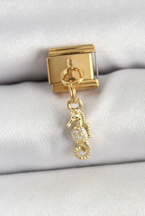 Sallantılı Zirkon Taşlı Çiçekli Gold Renk Nomination Charm (316L Çelik)