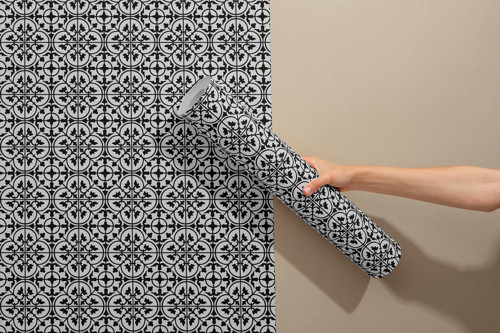 Siyah ve Beyaz Geometrik Desenli Kendinden Yapışkanlı Duvar Kağıdı - Mutfak ve Banyo