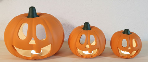 El Boyaması Dekoratif Turuncu Balkabağı Mumluk – 10 cm x 9 cm