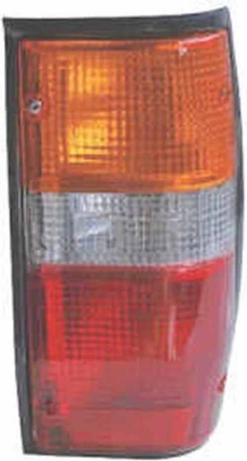 L200 87 95 Stop Lambası Sağ Nıkelajlı (Krom) 12V10W 12V21 5W (Oem No:Mb527104)