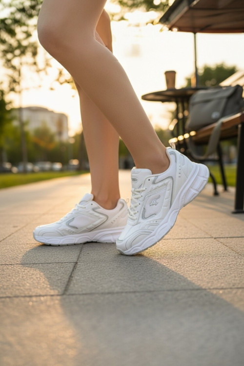 Erkek Beyaz Kalın Tabanlı Spor Ayakkabı Sneaker Günlük Rahat Kalıp Yürüyüş Modeli