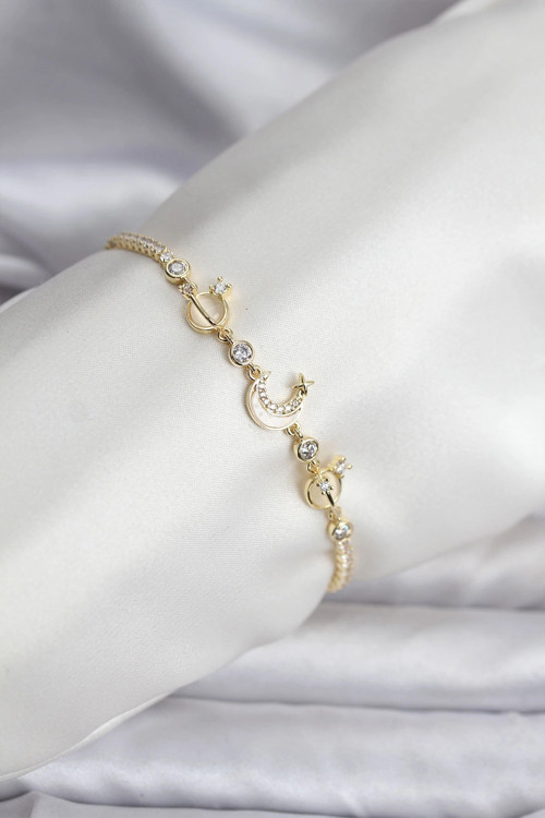 Charmlı Model Zirkon Taşlı Gold Renk Su Yolu Kadın Bileklik