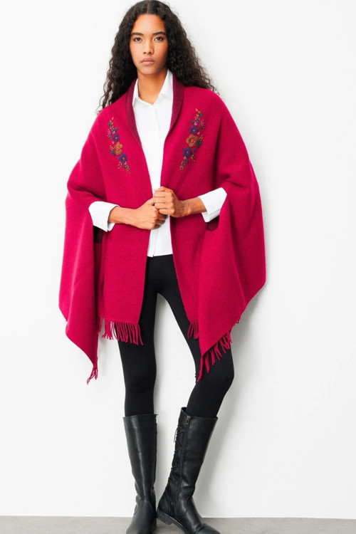 Kadın Yakası İşlemeli Koldan Geçmeli Büyük Yün Panço 25060 K.Kırmızı