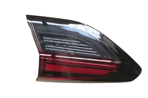 OPEL CORSA F 20/23 İÇ STOP LAMBASI SAĞ KIRMIZI/BEYAZ/LEDLİ (E MARKLI)