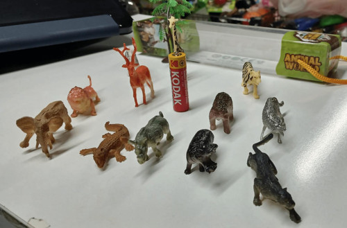 Plastik Mini Vahşi Hayvanlar Timsah Kurt Geyik Zürafa Kaplan Hipopotam 13 Parça