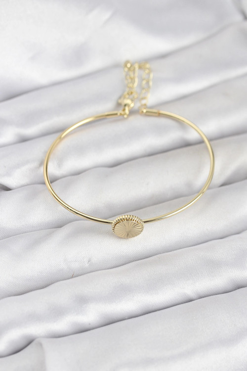 Gold Renk Pirinç Model Kadın Bileklik - TJ-BB8234