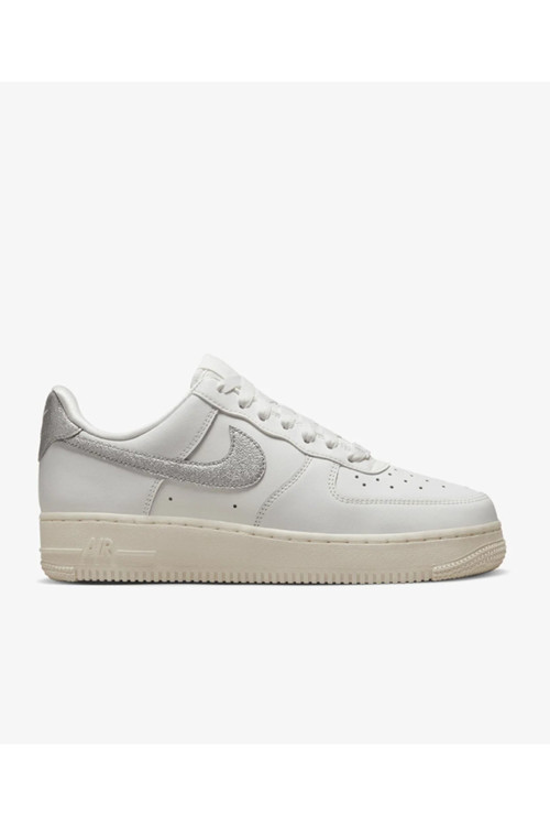 Air Force 1 '07 Women'S Shoes 'Summit/White/Silver/Sail (Dar Kalıp 1 Beden Büyük Alınız'