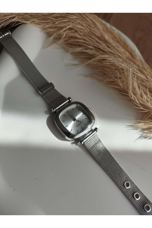 Rubsey Hasır Kordon Minimal Kadın Kol Saati Modern Gümüş Renk Vintage Beyaz Bb0026