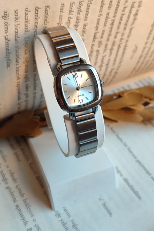 Yeni Model Kadın Kol Saati Şık Metal Minimal Kordon Kol Saati Dxd09334