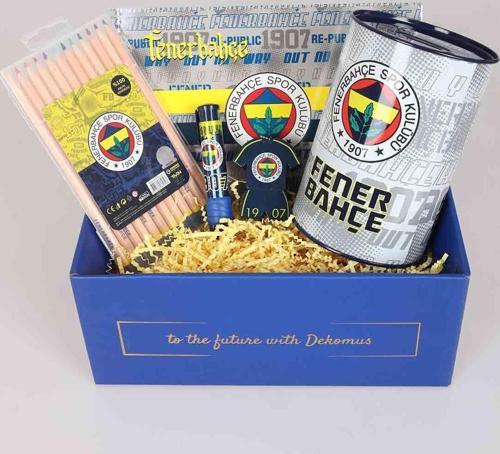 DEKOMUS ÖZEL KUTULU LİSANSLI FENERBAHÇE BOYAMA VE KIRTASİYE SETİ