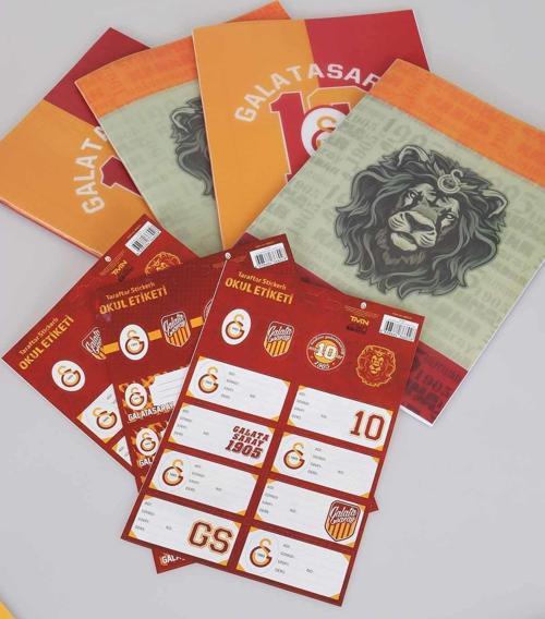 LİSANSLI GALATASARAY 2'Lİ KARELİ DEFTER , 2'Lİ ÇİZGİLİ DEFTER VE 24'LÜ OKUL ETİKETİ SETİ