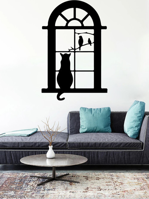Pencerede Oturan Kuşları Izleyen Kedi Duvar Sticker Yapıştırma (Sudan Ve Nemden Etkilenmez)