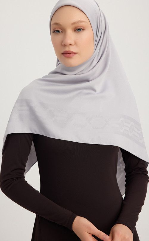 A1121 Mat Saten Pano Jakarlı Eşarp 110x110cm - Gümüş
