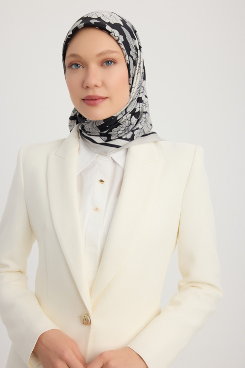 Çiçek Rüyası - Siyah - %100 İpek Twill Eşarp - 90x90 Cm