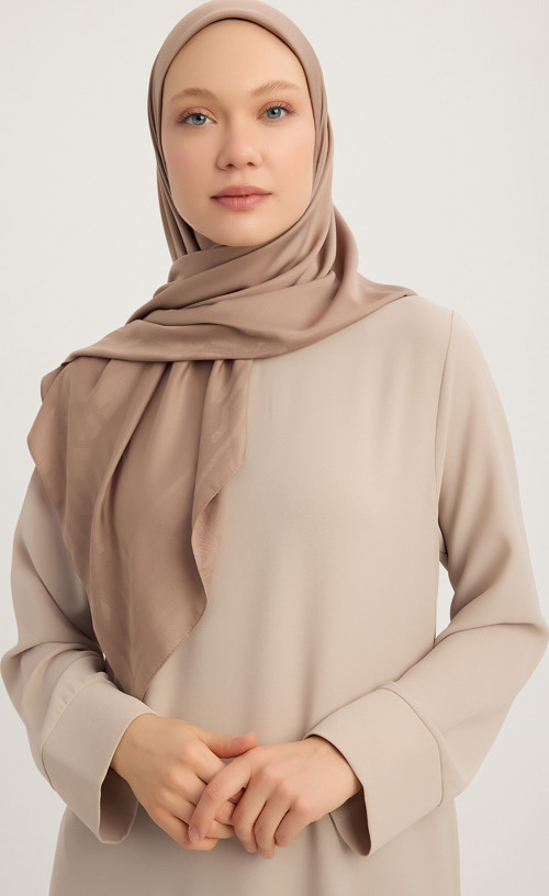A0622 Mat Saten Pano Jakarlı Eşarp 100x100cm - Vizon
