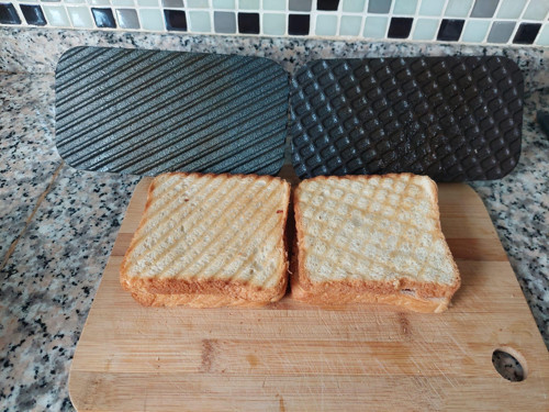Döküm Tost Ütüsü Kareli Desen