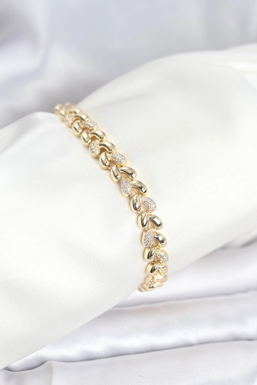 Pirinç Gold Renk VIP Seri Sarmal Damla Model Zirkon Taşlı Kadın Bileklik