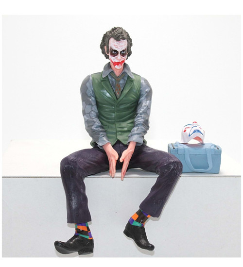 Oturan Joker Figür 25 cm