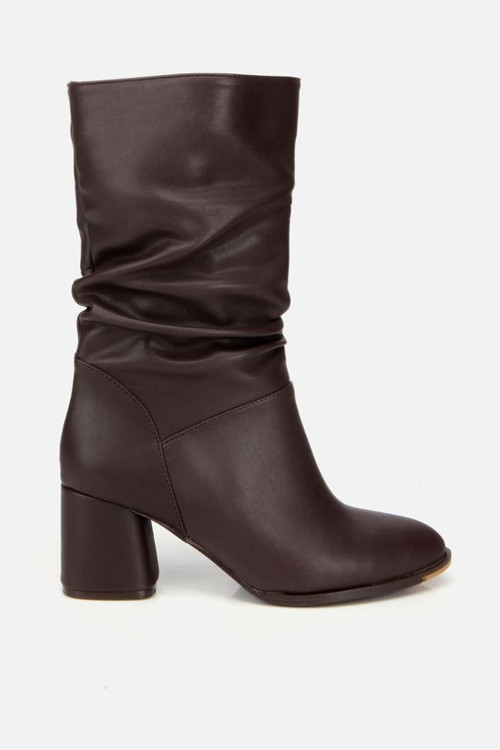Kadın Kahverengi Kırışık Görünümlü Diz Altı Topuklu Bot