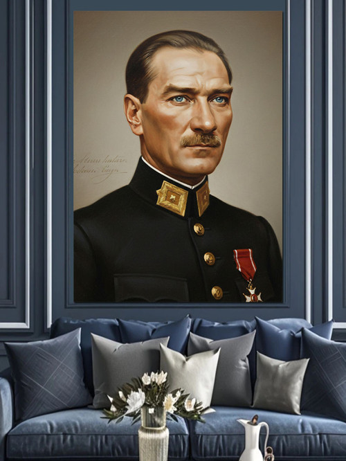 Askeri Üniformalı Siyah Beyaz Adam Atatürk Dekoratif Kanvas - Mdf Ahşap Tablo