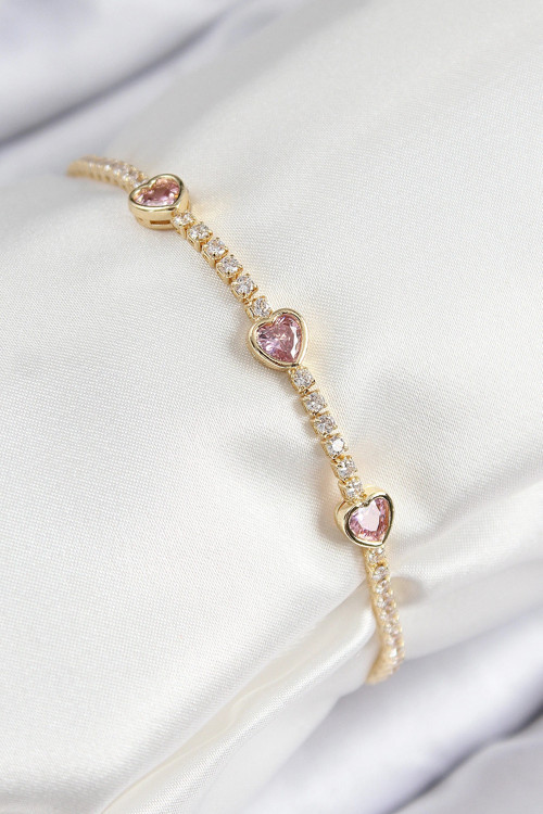 Pirinç Zirkon Taşlı Pembe Kalp Model Gold Renk Kadın Bileklik