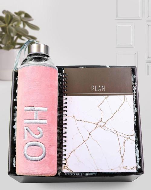 Beyaz Mermer Desenli Defter & Peluş Kılıflı 600Ml Pembe Renk Cam Matara Hediye Seti