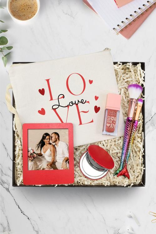 Bez Çanta & İnstagram Çerçeve & Pastel Allık & Kırmızı El Aynası & Makyaj Fırçası Hediye Seti