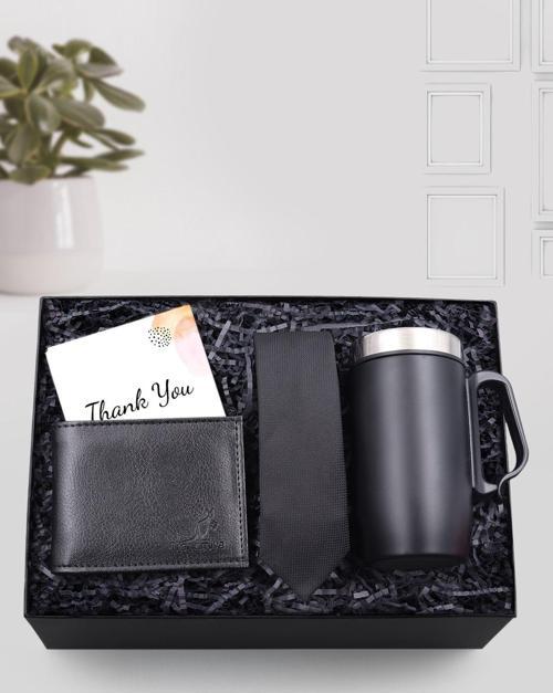 Kulplu 280Ml Siyah Çelik Termos & Siyah Erkek Cüzdanı & Siyah Kravat Hediye Seti