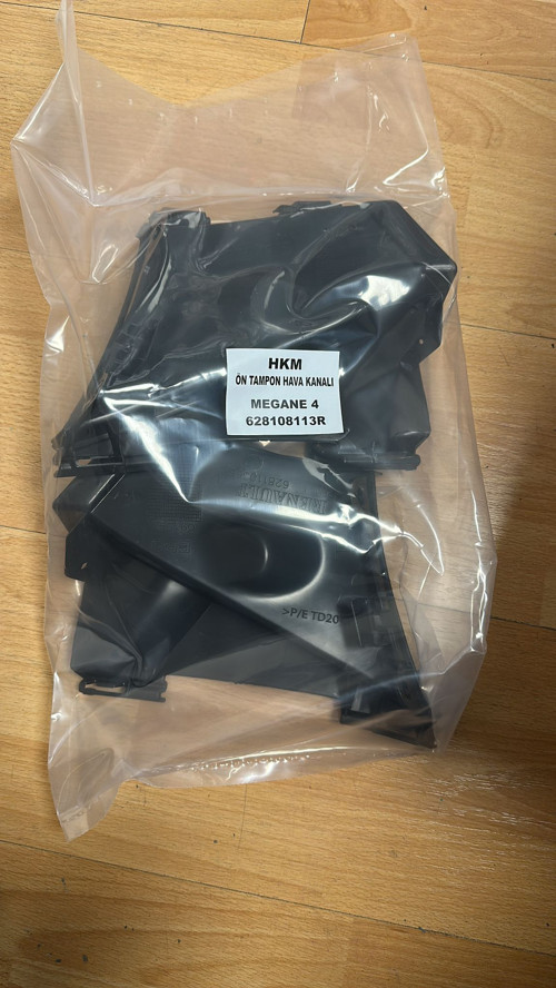 628108113R-ÖN TAMPON HAVA KANALI MEGANE 4 FAZ 2 2020-> (TAKIM)