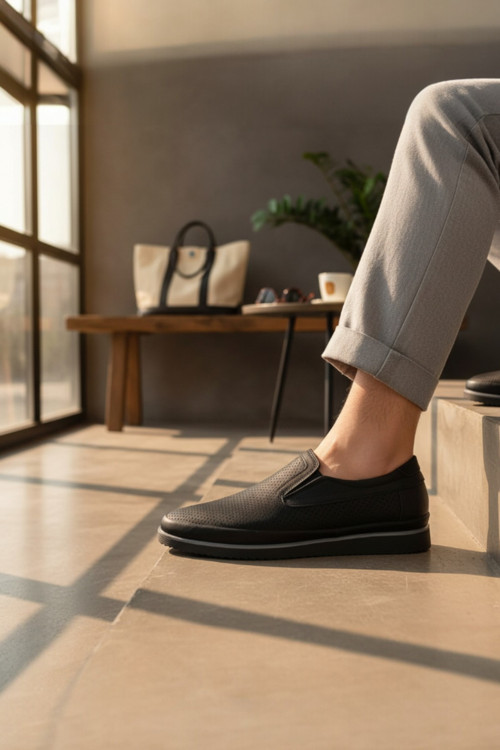 Enoch Hakiki Deri Siyah Lazer Kesim Detaylı Erkek Comfort Loafer