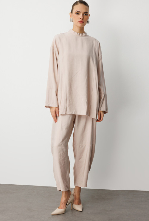 Oversize Yüksek Yaka Modal Karışımlı Bej Rengi Tunik