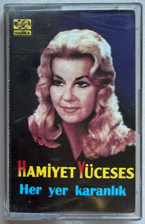 Hamiyet Yüceses Her Yer Karanlık Kaset (Orijinal Dönem Kağıt Baskı Kaset)