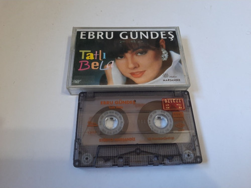 Ebru Gündeş Tatlı Bela Cam Baskı Kaset