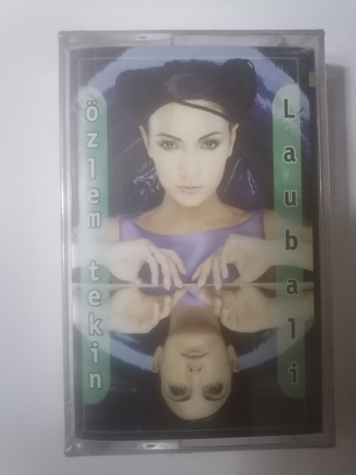Özlem Tekin - Laubali - 1999 Türkiye Basım Kaset Albüm