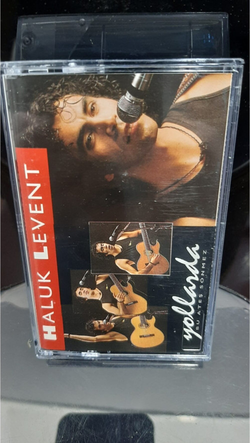 Haluk Levent Yollarda Kaset