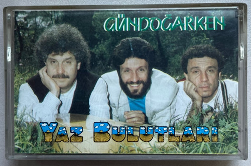 Grup Gündoğarken Yaz Bulutları Kaset (Orijinal Dönem Kağıt Baskı Kaset)