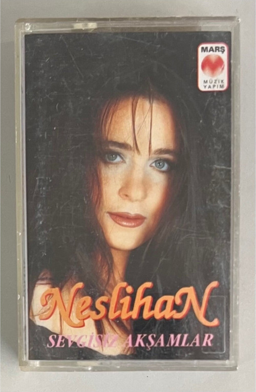 Neslihan Sevgisiz Akşamlar Kaset (Orjinal Dönem Baskı)