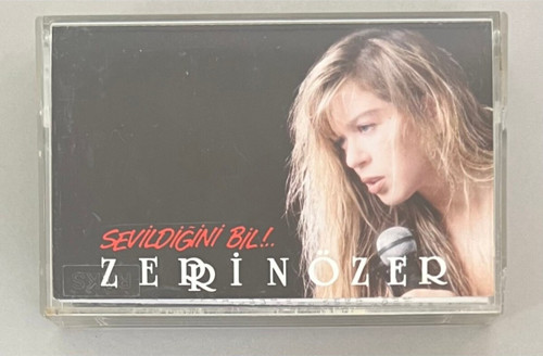 Zerrin Özer Sevildiğini Bil Kağıt Baskı Kaset (Poster Mevcuttur)