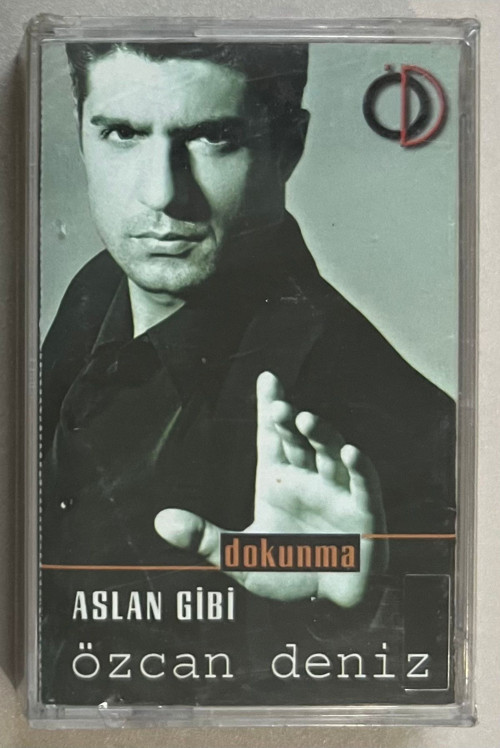 Özcan Deniz Aslan Gibi Kaset (Sıfır Jelatinli)