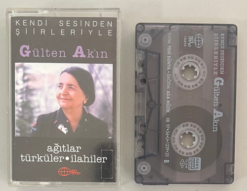 Gülten Akın Kendi Sesinden Şiirleriyle Ağıtlar Türküler İlahiler Kaset