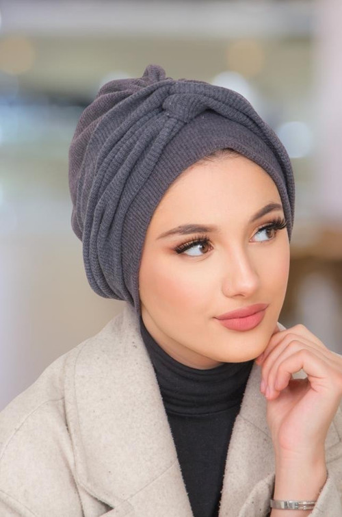 Füme Hazır Triko Burgu Detaylı Bone