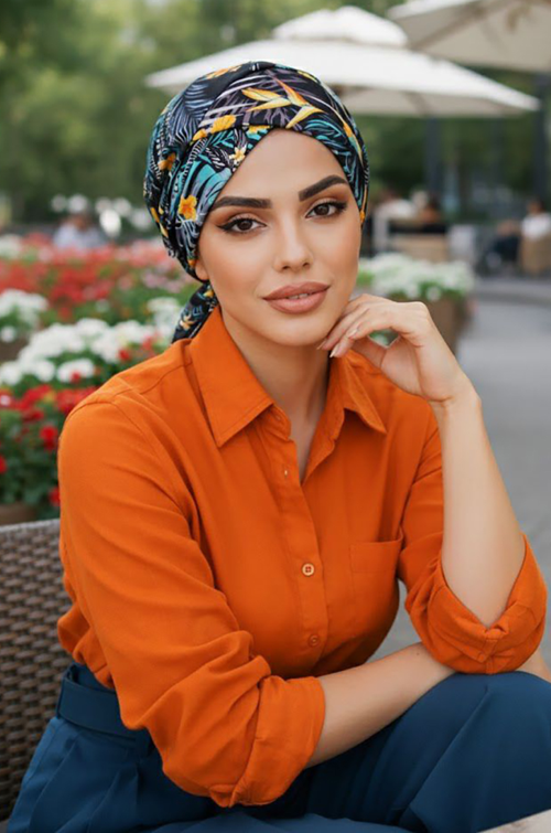 Siyah Yeşil Çiçek Desen Çapraz Bone